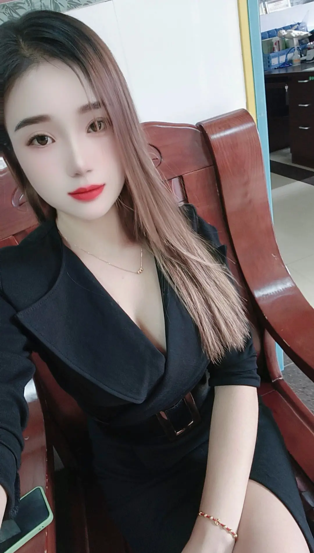 今天心情比较好，发个不犯法吧😜😜