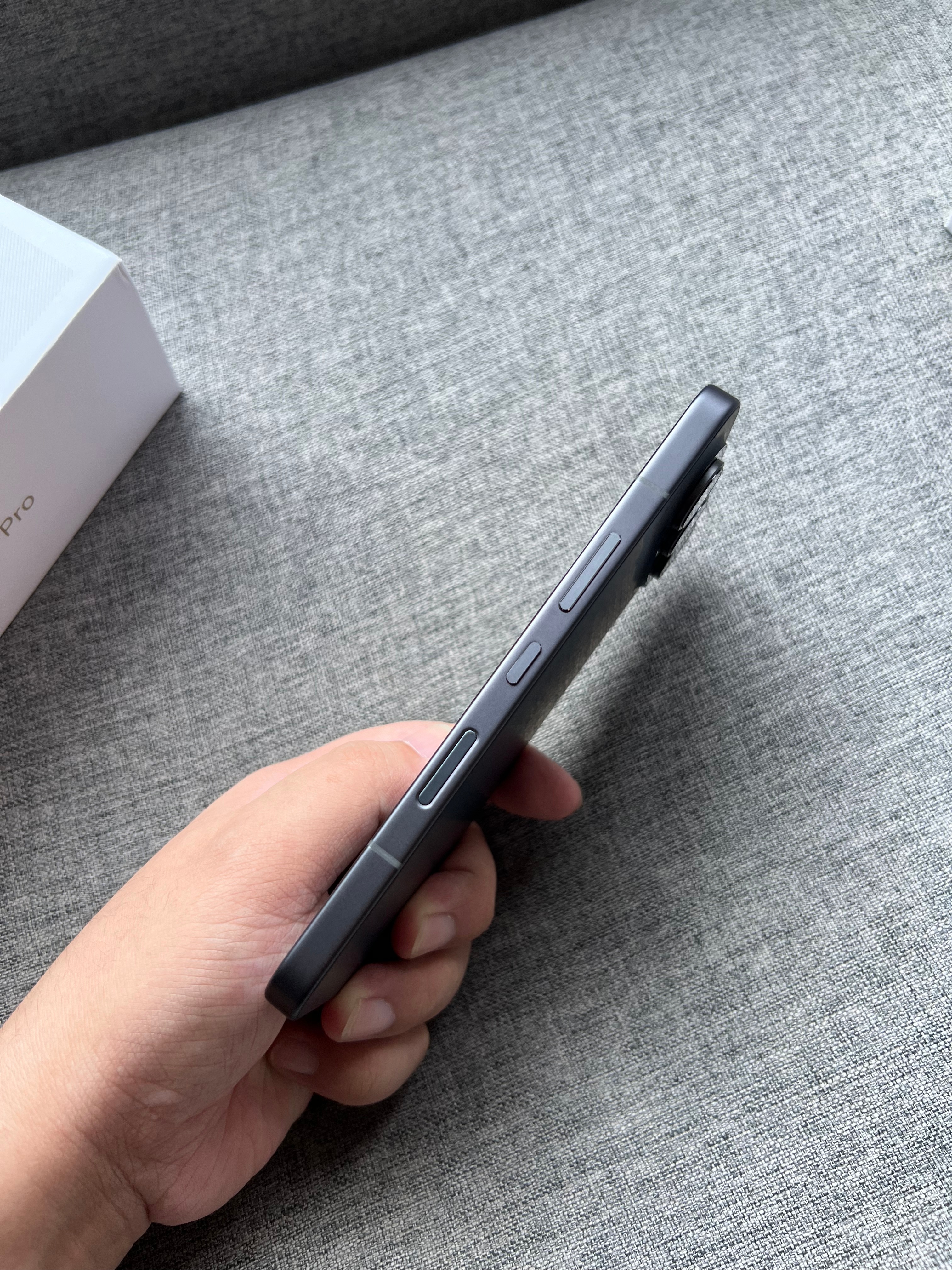 荣耀500 Pro 16+1TB 曜石黑，99新全套，带2年电量宝，全国联保至2