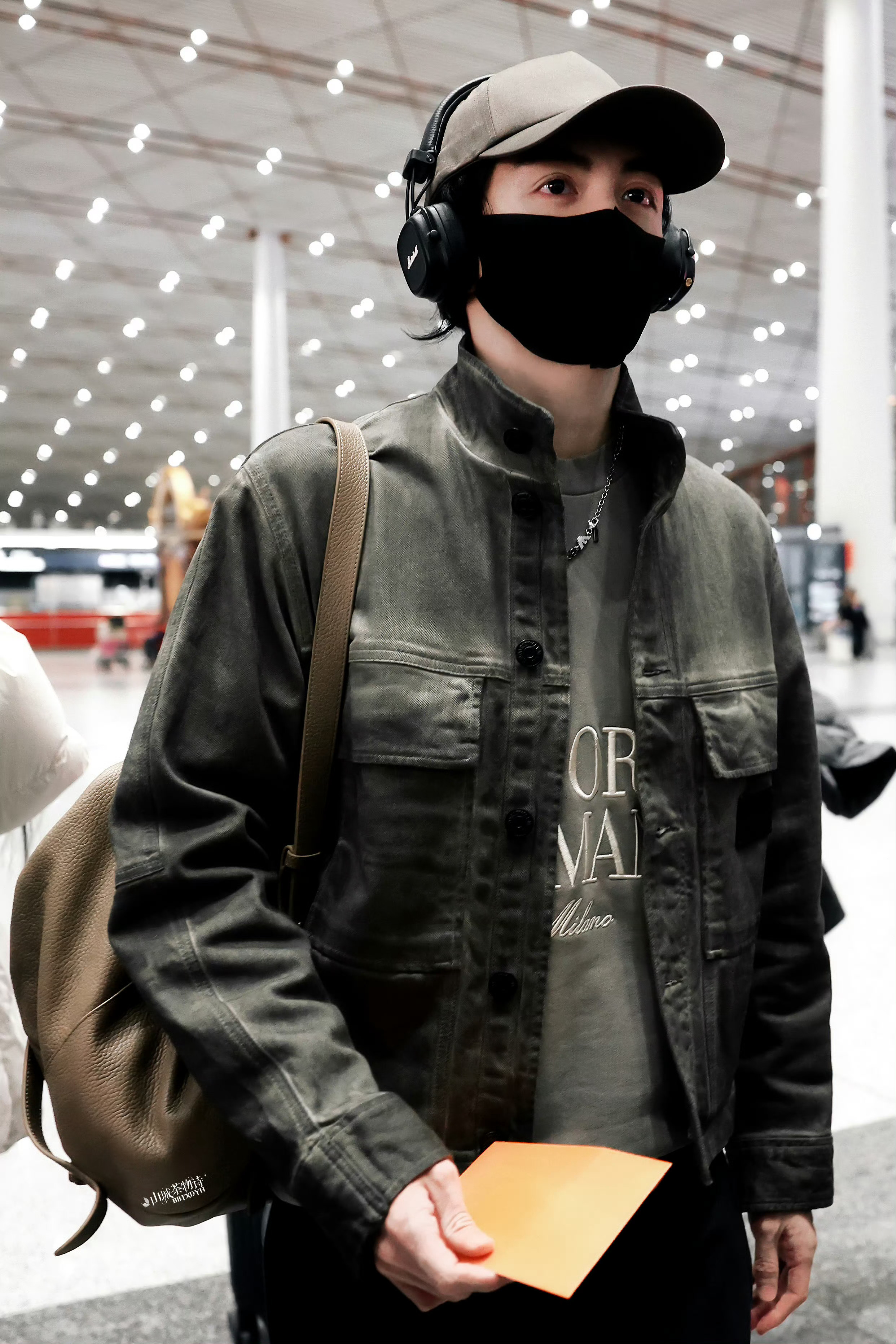 一年到头也没几次机会可以拍拍机场图。。。 