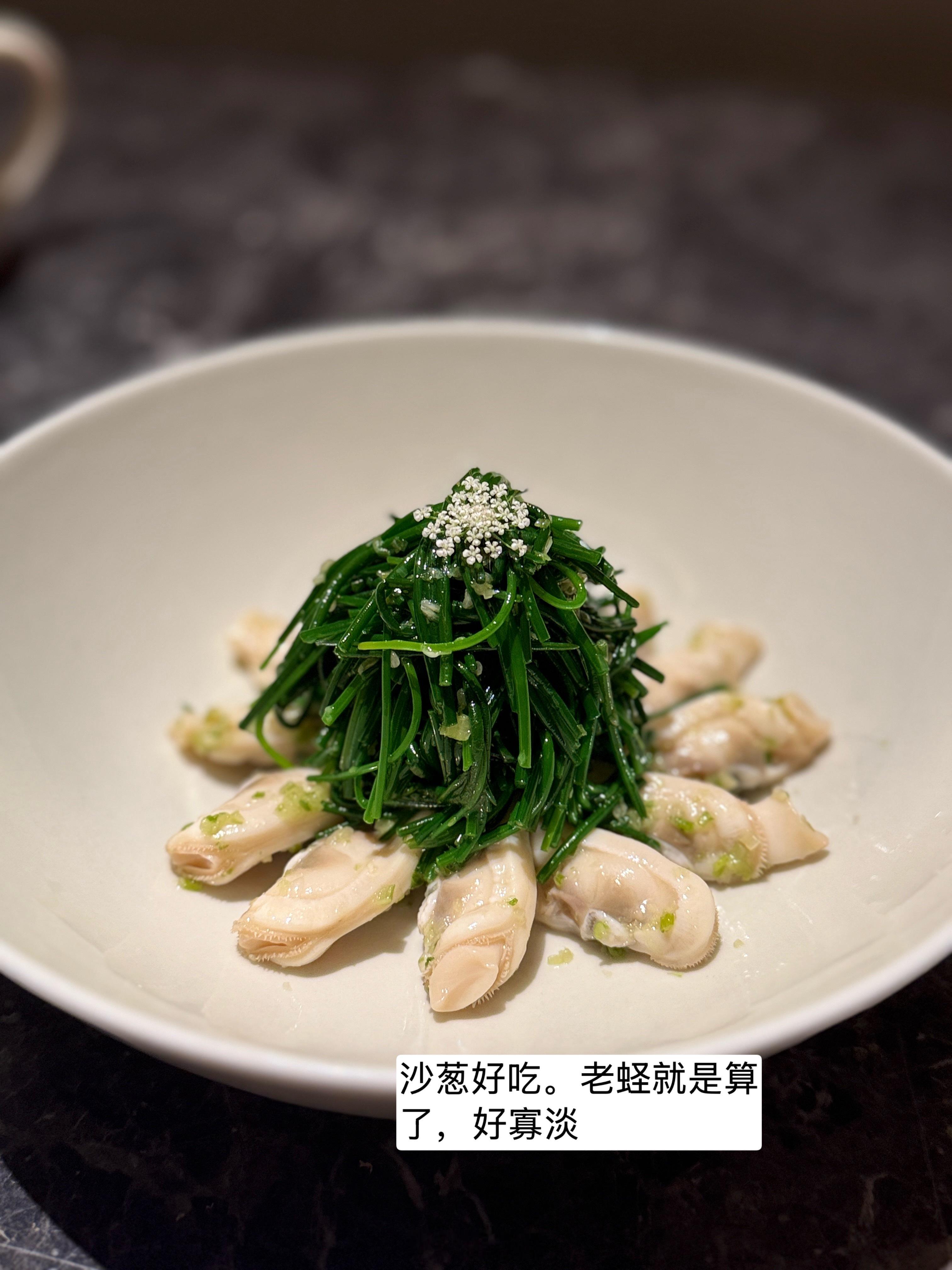 晚上就近吃了宴遇，厦门最成功的餐饮品牌，他们开第一家店的时候我就去过，现在真是做