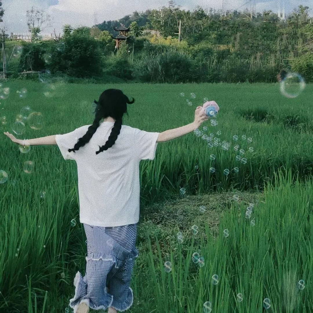做自己的观众，自在而舒服治愈系美照分享 头像