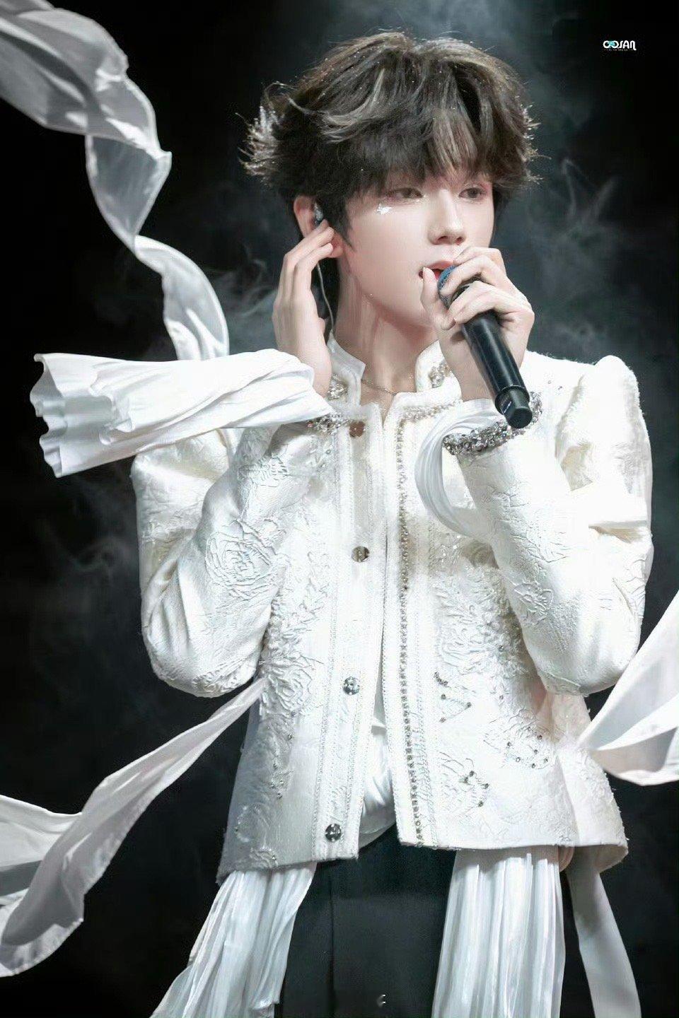 网传王橹杰我们的少年时代2演付彬言啊这，王橹杰这是换角色了嘛！前几天还传出王橹杰