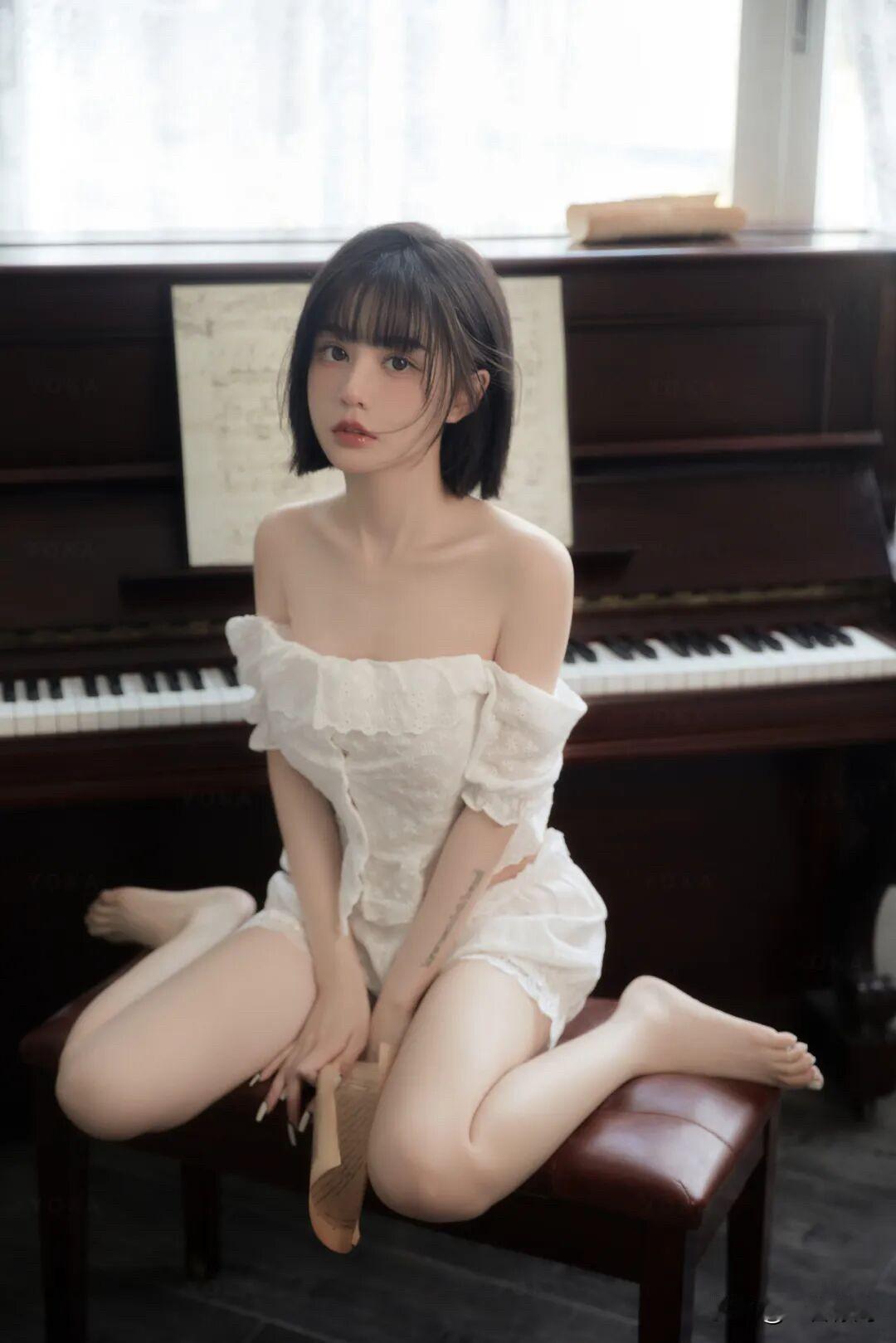 仅仅活着是不够的，
还需要有阳光，
自由，和一点花的芬芳。
——安徒生​​​​灵