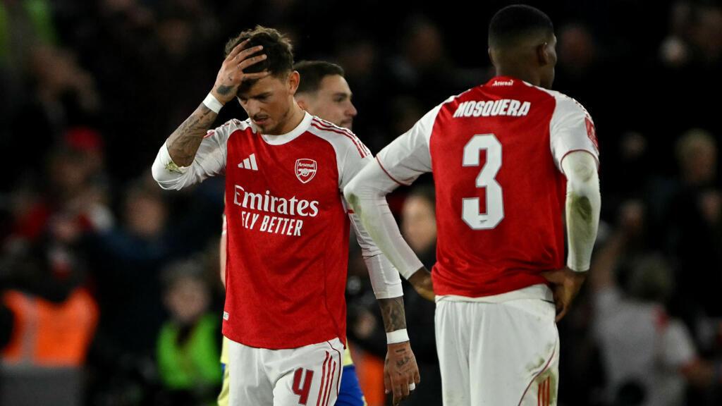 在周六的足总杯四分之一决赛中，南安普顿在主场爆冷以2-1击败阿森纳，将枪手挡在温