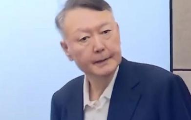6月12日这天，像是又一次照进了首尔中央地方法院的法庭。就在这个上午，韩国前总统