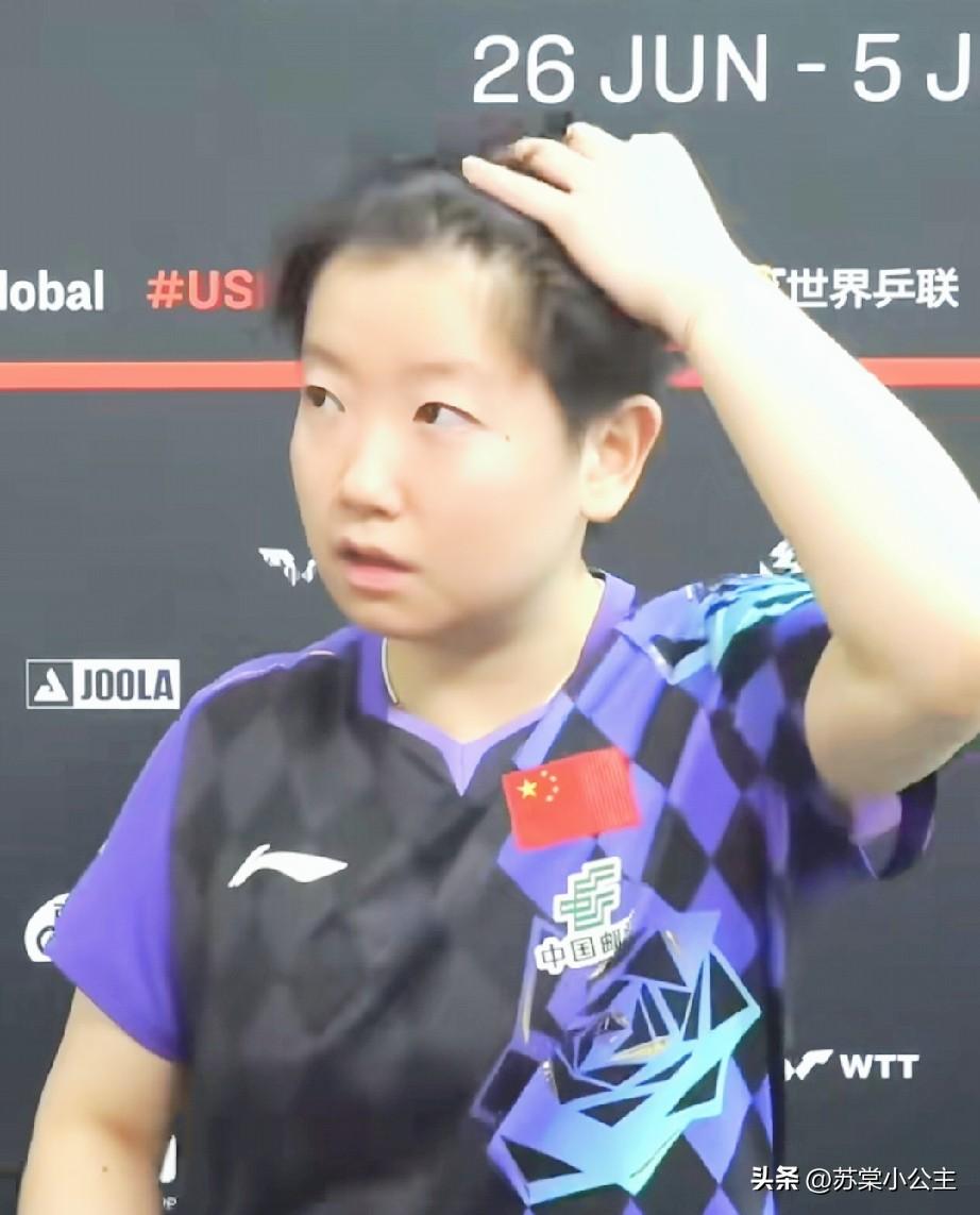 笑死我了！孙颖莎4:1拿下王艺迪的采访，被记者带沟里去了！

记者问:
和迪哥也