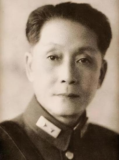 1938年11月4日，广西宜山一间旅馆里，56岁的蒋百里突然倒下，连一句遗言都没