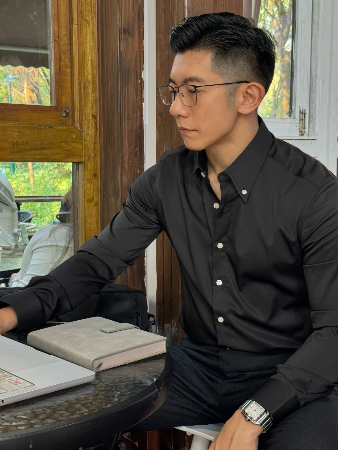 今天被搭讪了，原来是冲着👔衬衫来的