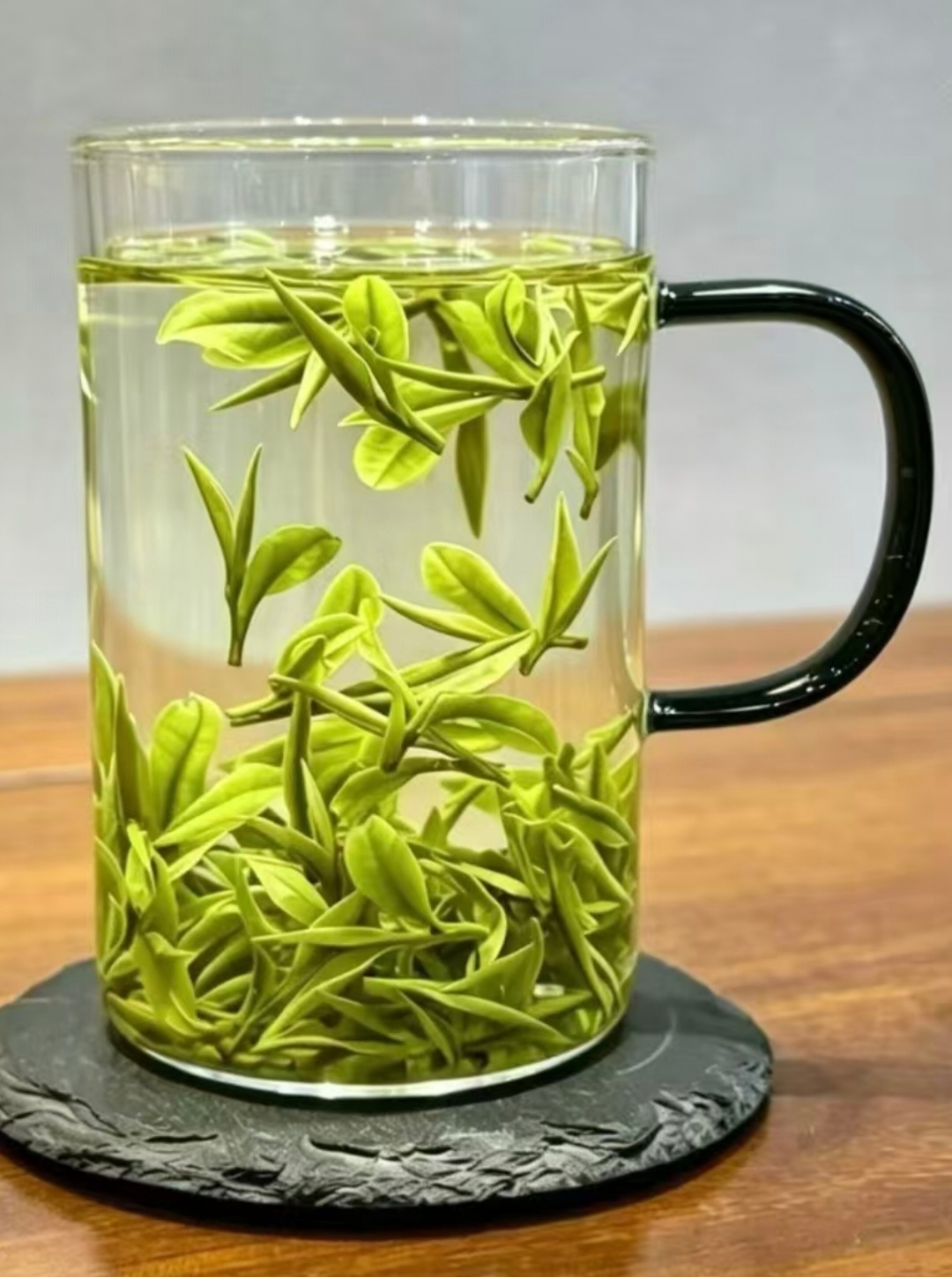 周六下午，在家喝杯茶，先悠闲悠闲下，准备晚上喝大酒。哈哈哈哈哈哈。 南京