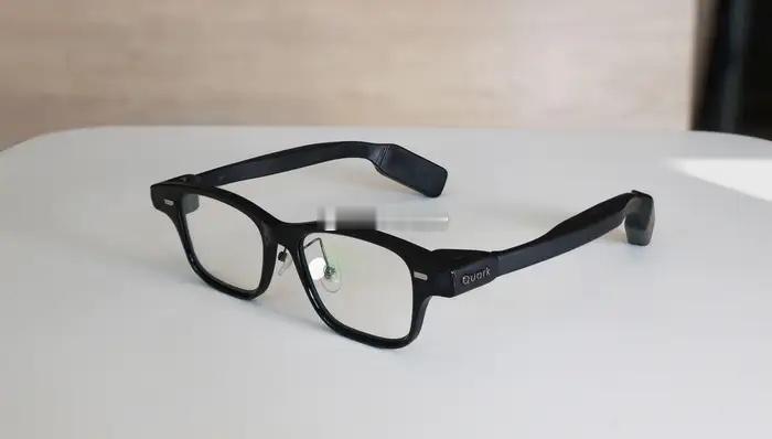 夸克AI眼镜S1在天猫、京东等主流平台频频“上架即售罄”，发货周期拉长至45天，