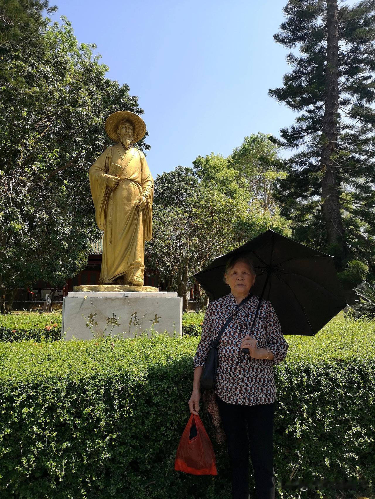 终于知道，为什么，那么多女性不想生孩子了？

我的母亲，75周岁了，没有退休金，