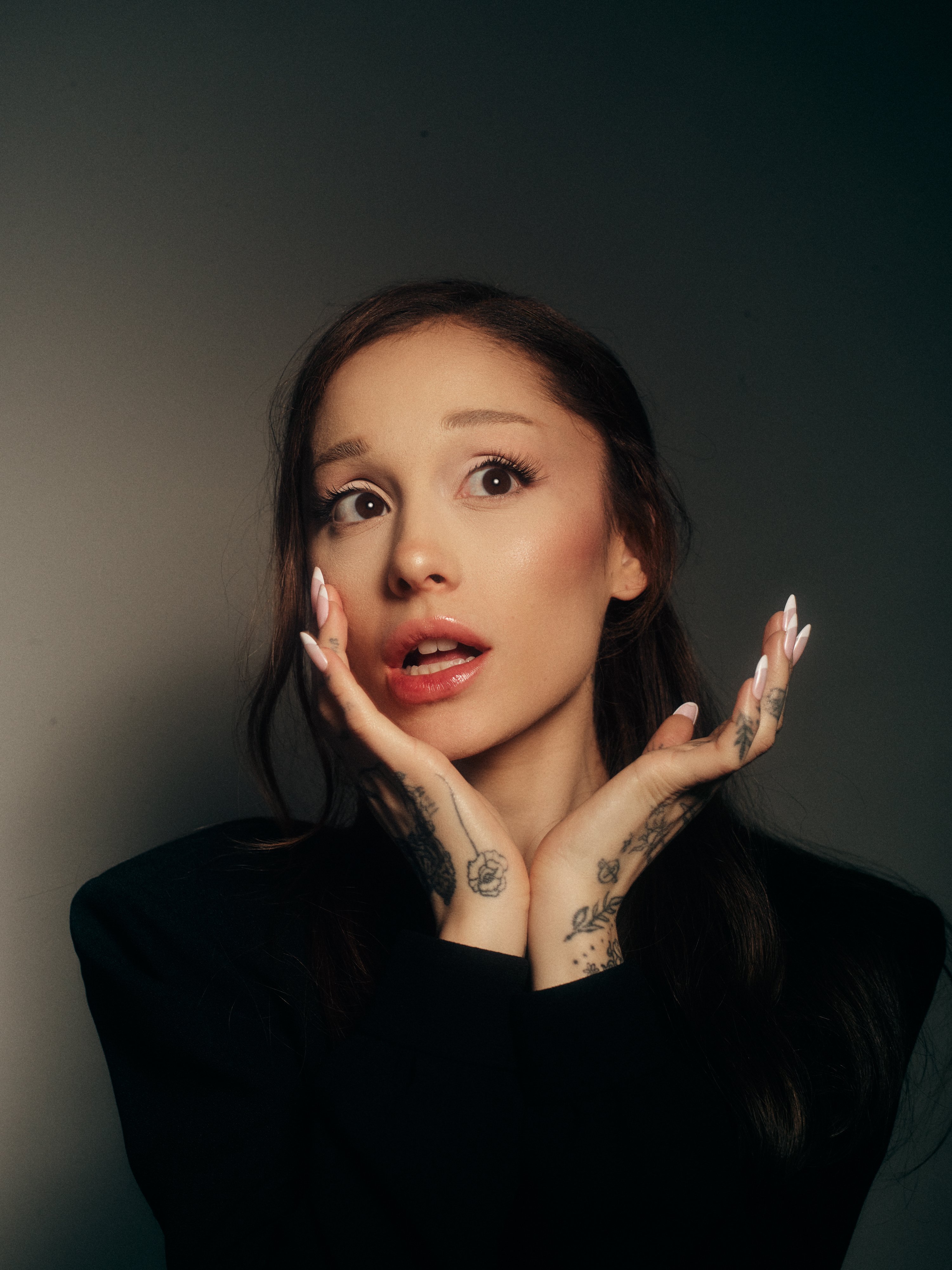 Ariana Grande 登顶Spotify全球/美区艺人日榜： 