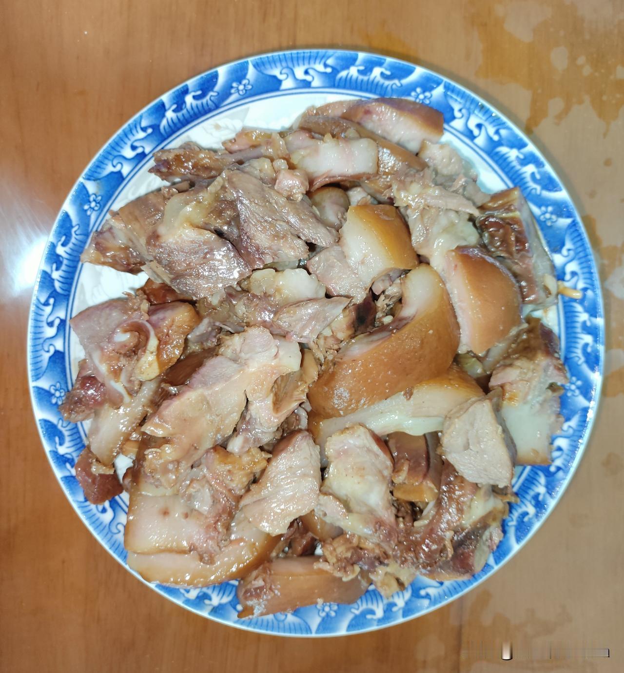 立秋过后，最明显的感受便是早晚增添了凉意，
经过了漫长闷热的伏天蒸煮，
感觉身体