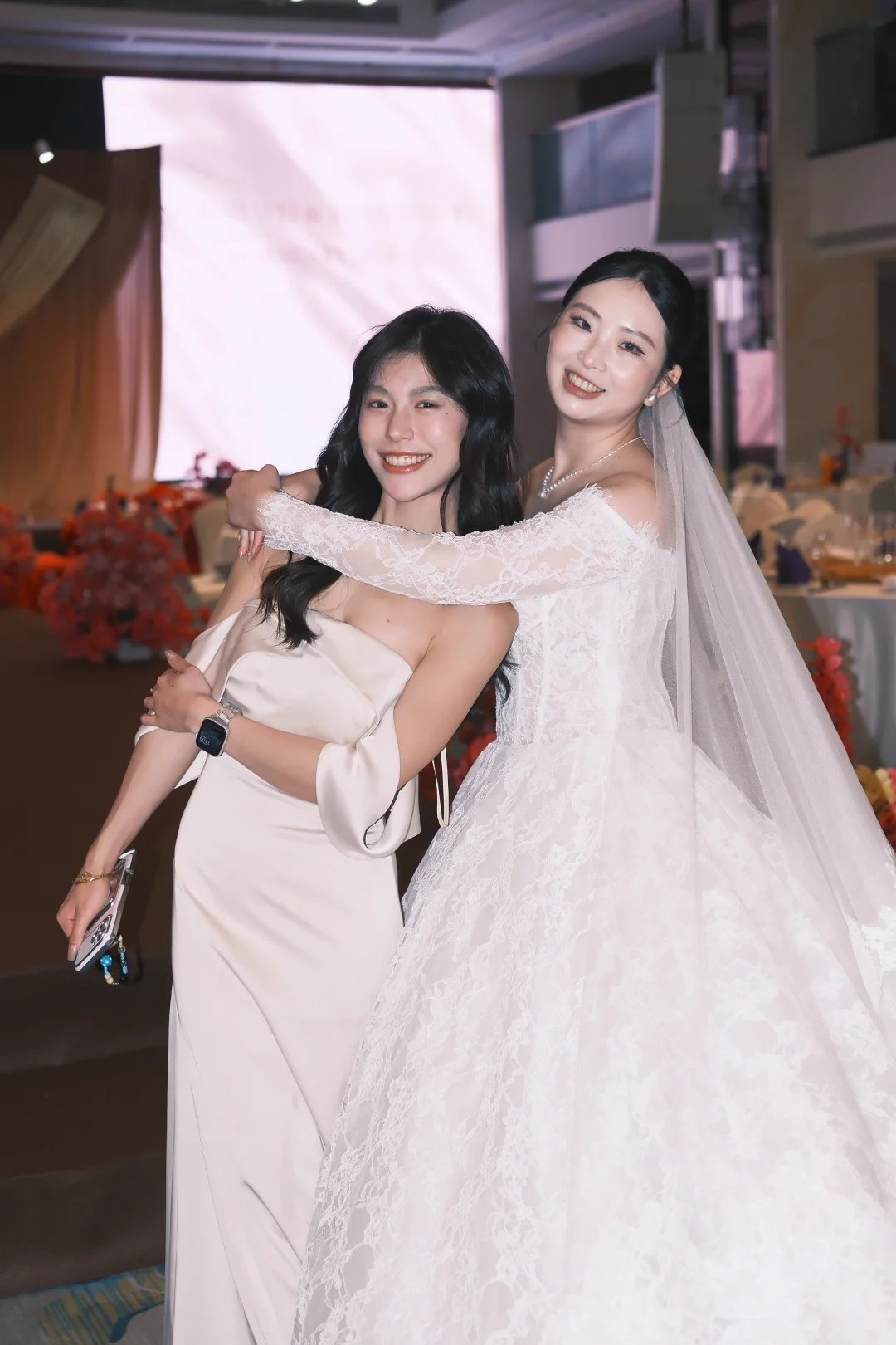 先不吃了 先恭喜我的好朋友！