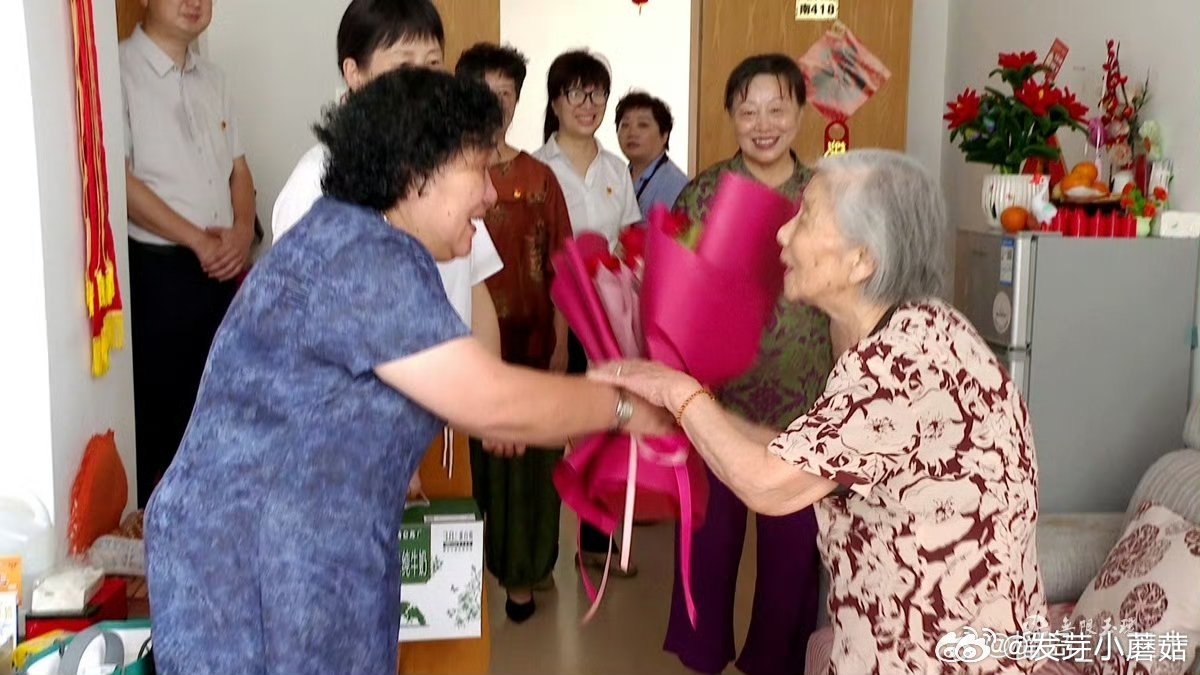 玉环七一慰问老党员致敬红色初心 【党的生日，我们把鲜花和敬意献给玉环的“红色丰碑