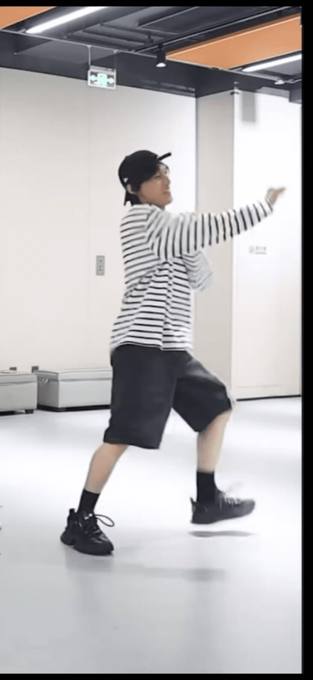 我真的再也绷不住了 