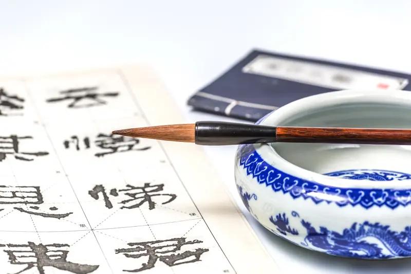 书法 书法的魅力真的无法阻挡！就说刘晓洲，笔名墨海，几十年如一日钻研书法，以“二