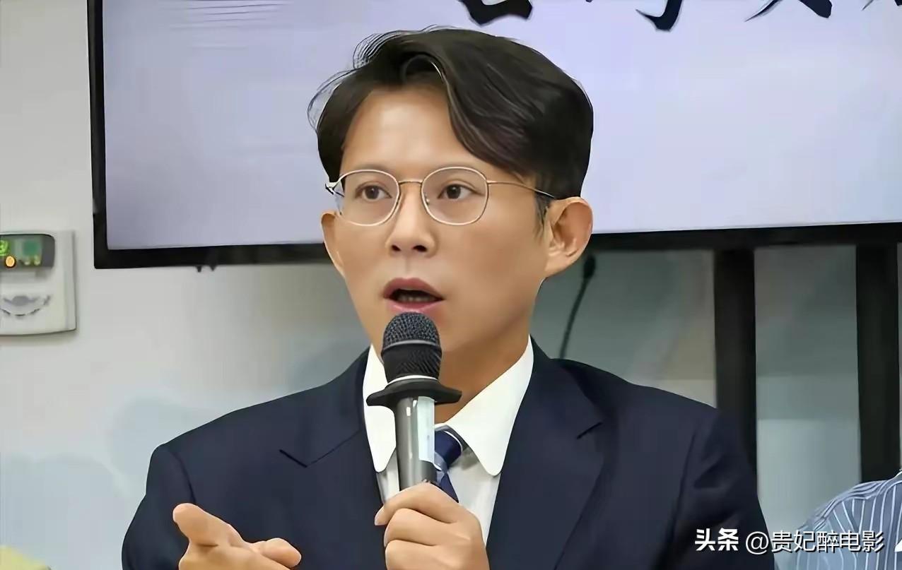 台湾民众党黄国昌真是不要脸到了极点。

黄国昌最近干了一件事，让人看了直摇头。他