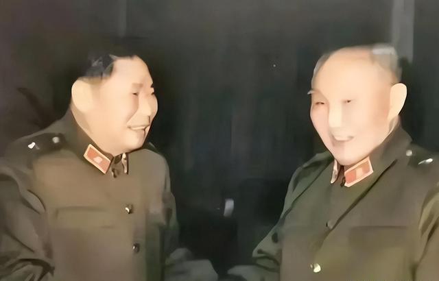 1991年，80岁的杨得志收到一封来自党组织的信，邀请他参加一场老红军战友聚会。