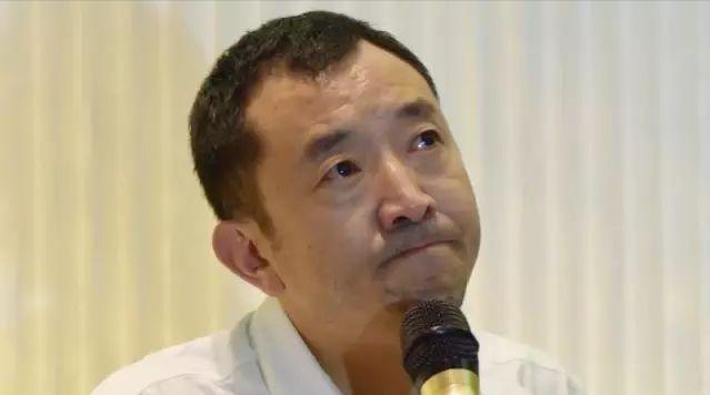 即便是民政部门证实年薪拿的没问题，但陈行甲终究还是抵不过扑面而来的质疑，宣布从今