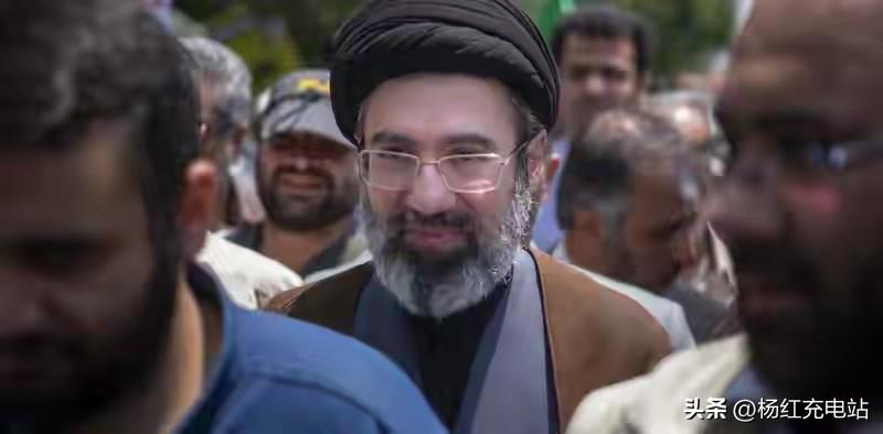 刚继位就遇袭受伤、演讲取消！西方媒体疯狂带节奏，伊朗新领袖到底怎么了？
 
伊朗