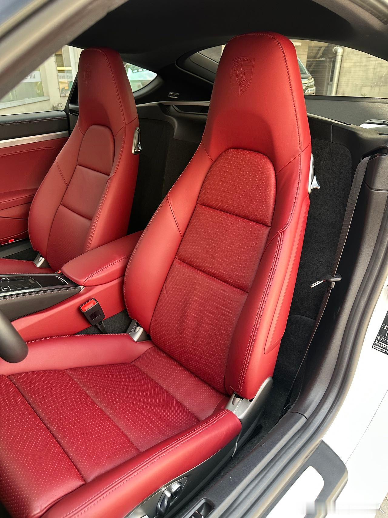 25年保时捷718 Cayman Style Edition 白外红内 配置单7