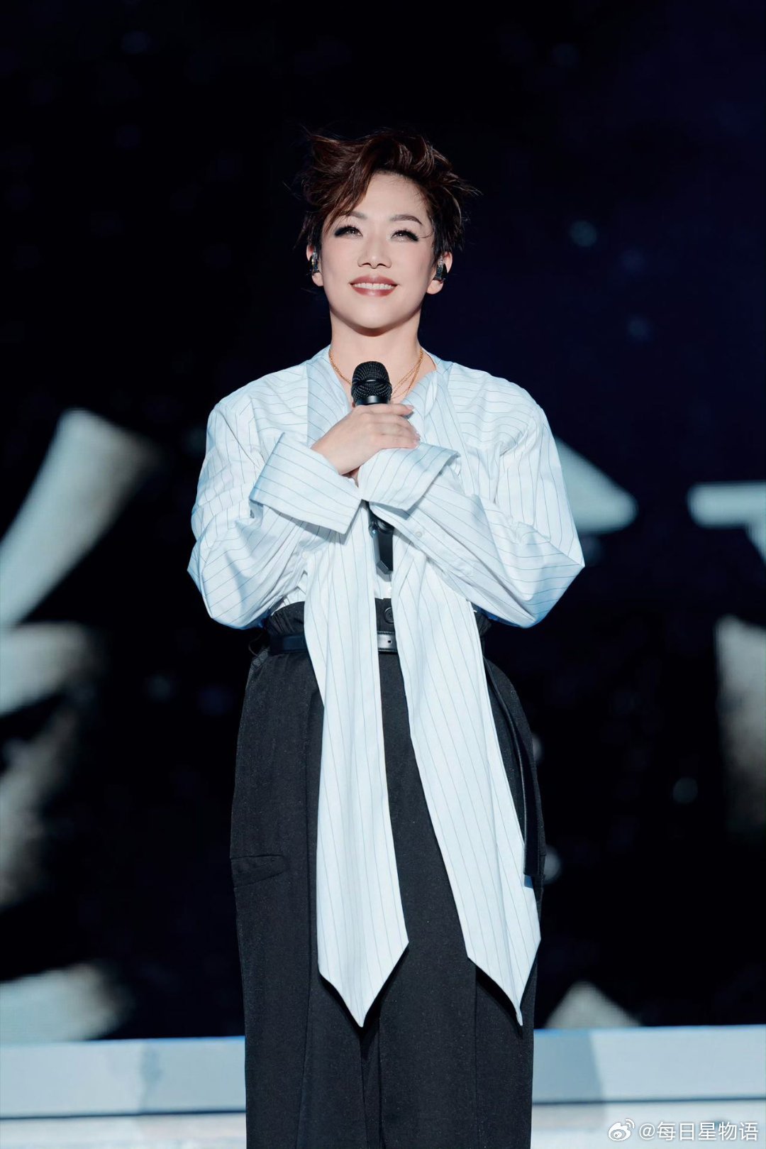 林忆莲巡演首站上海 林忆莲回响巡回演唱会 这波回忆杀来了🎙️从《至少还有你》的