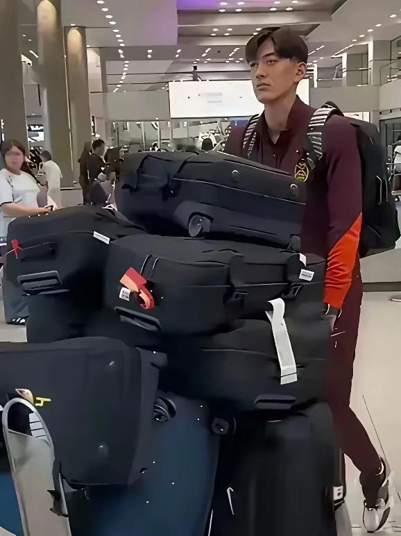 强烈建议中国体育总局解散中国足协，自从有了中国足协，中国足球就没有健康过，一代不