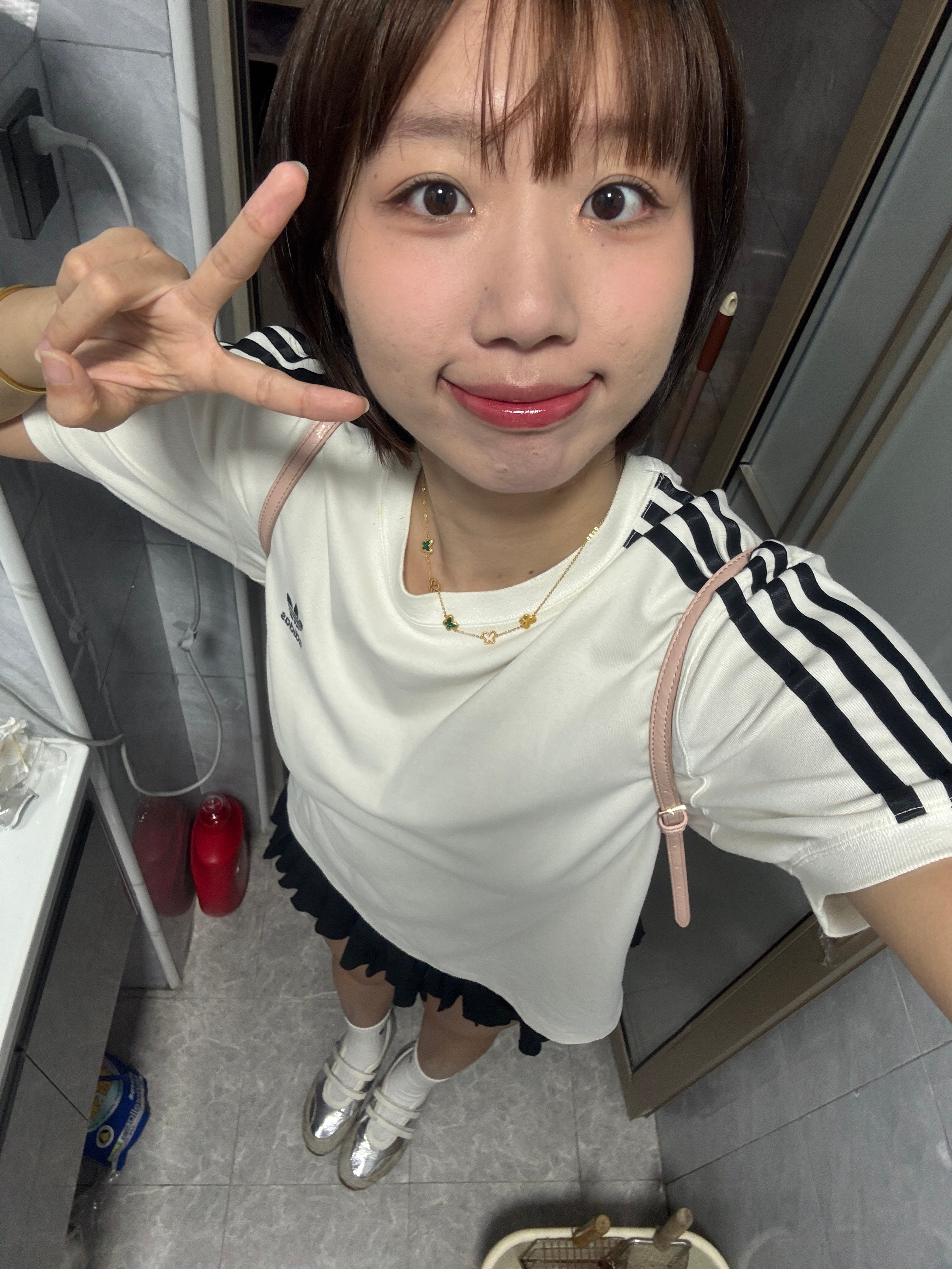 出来团建，出门前和现在两个样，好累 