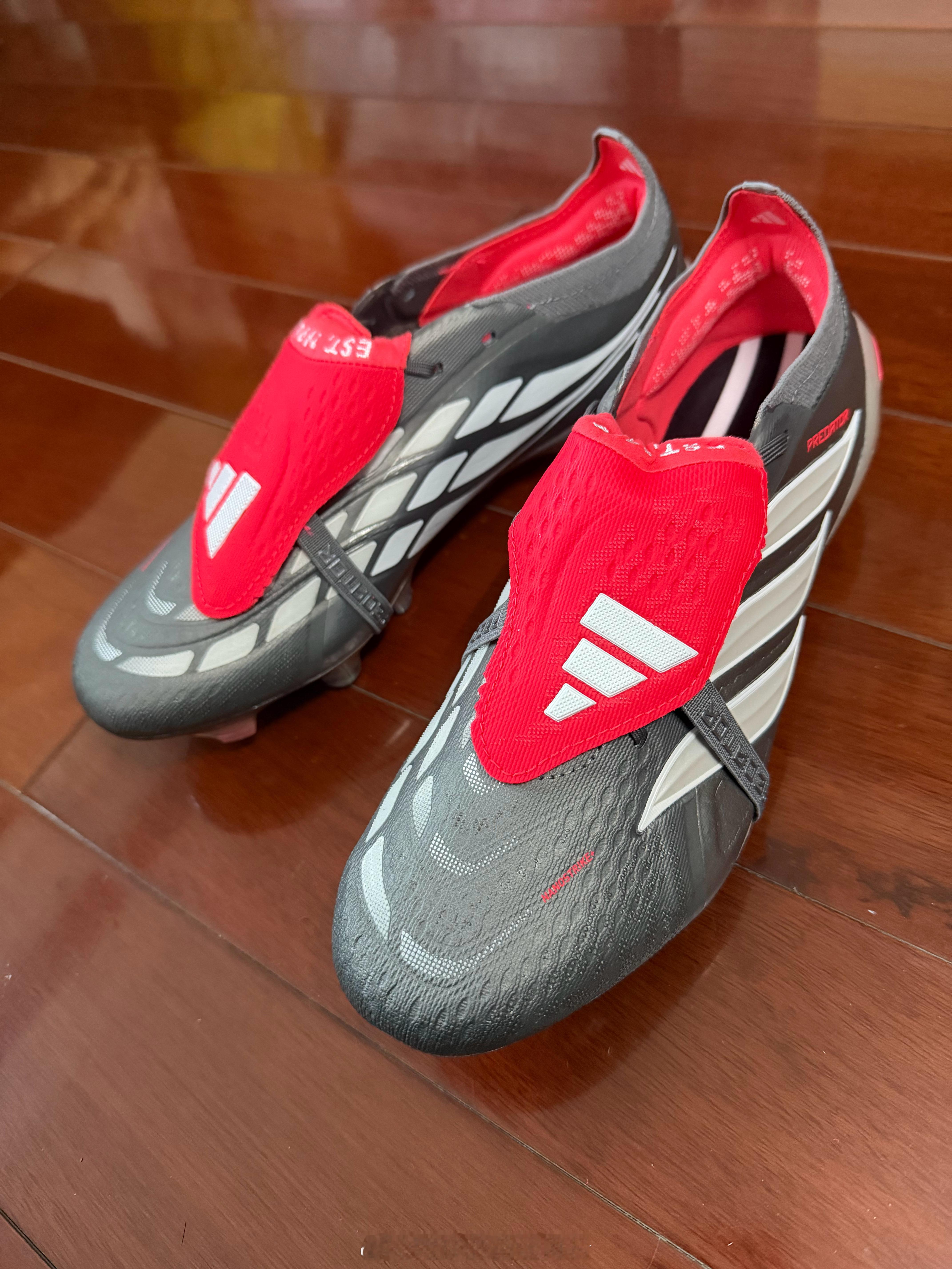 adidas 2026 Predator Elite FG开箱银翼猎刃配色POW