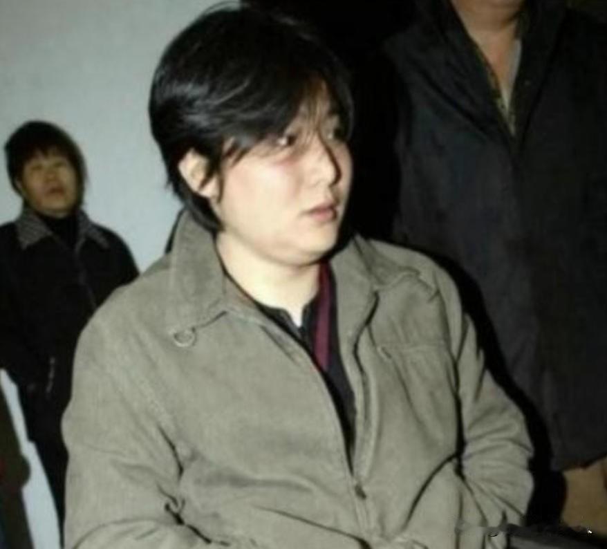 陕西一女子1988年丢了儿子，为了找娃，她跟丈夫离了婚。32年后,她终于在四川找