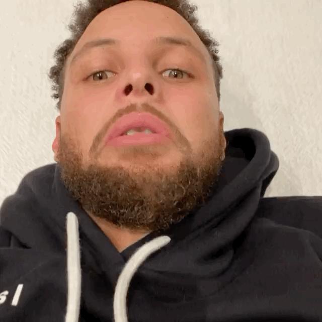 有木有人提前预测明天勇士湖人比赛的战况  🤔 相信你的第六感 说不定明天就实现