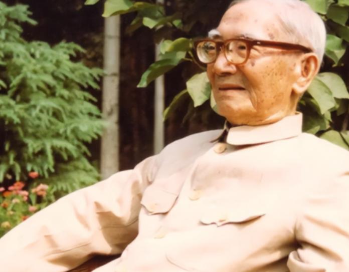 1989年，茅以升身患重病，他最牵挂的是儿子茅于越，可是几个兄弟姐妹反复联系，茅