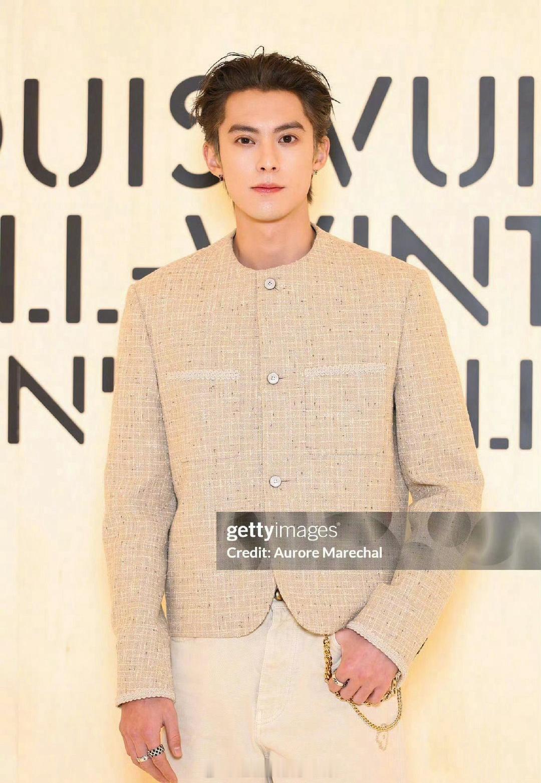 LV大秀王鹤棣G社生图，什么水平？