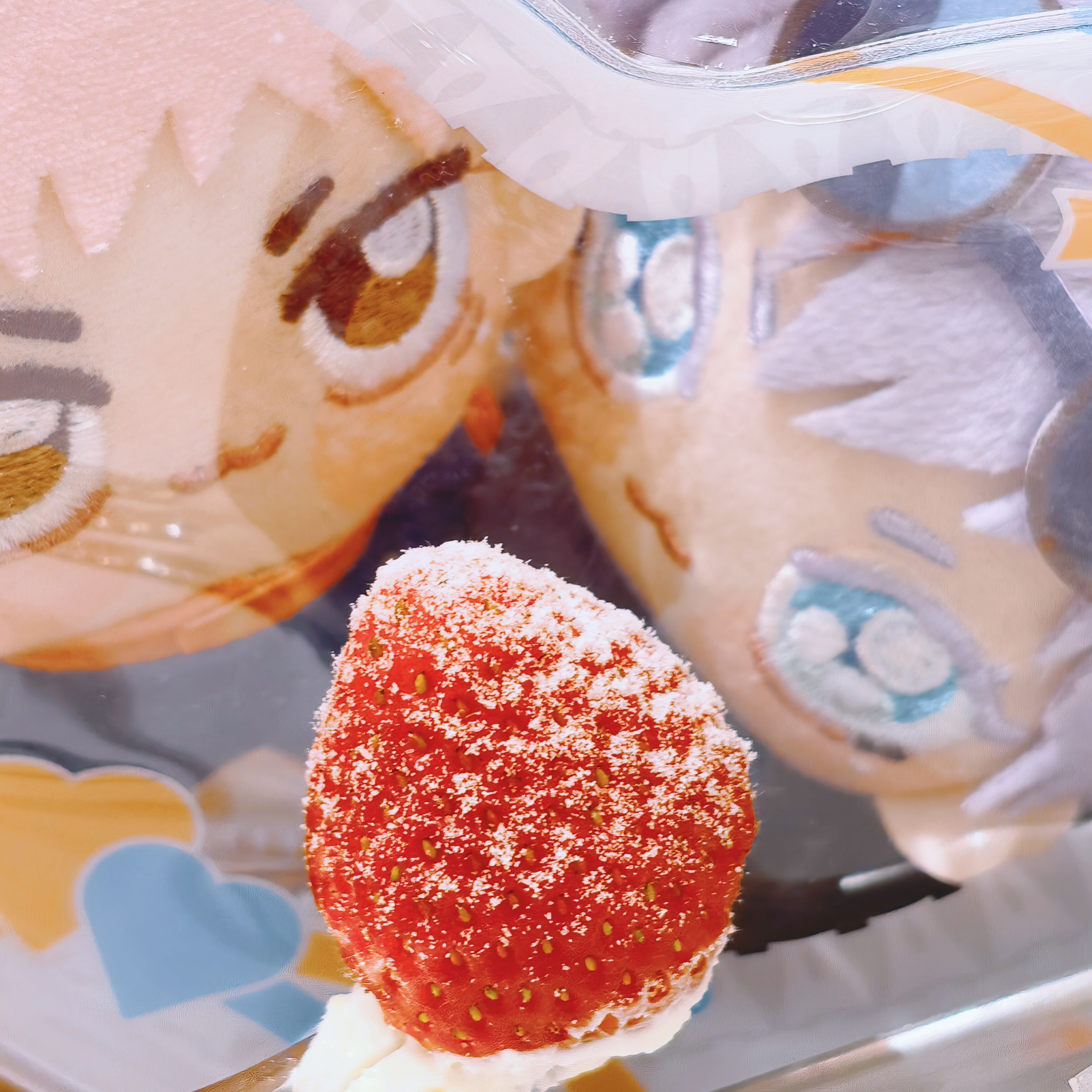 五悠[超话] 覆雪草莓🍓和很纯粹的甜品情侣 ​​​