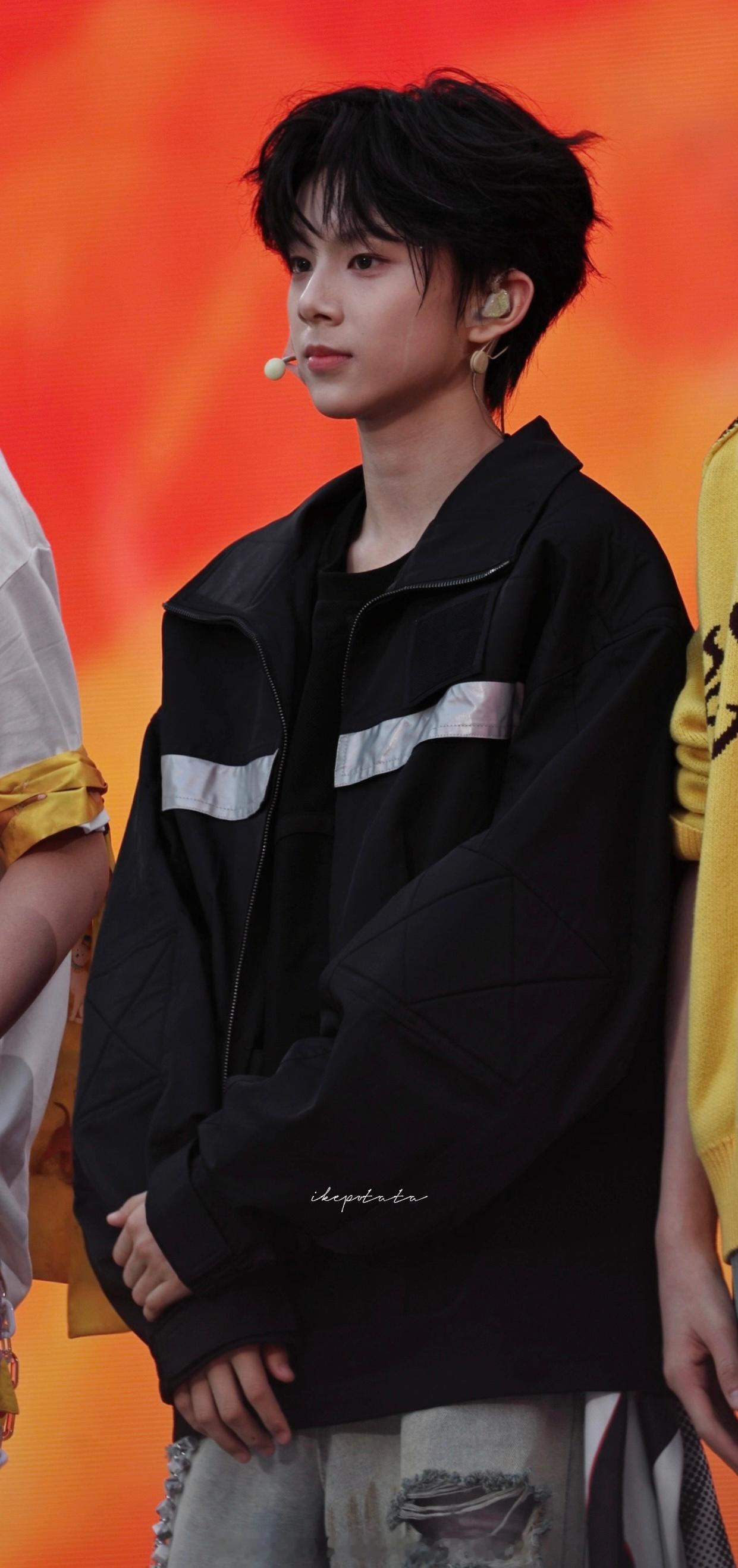 陈思罕TF家族新音舞台饭拍生图Cr logo 