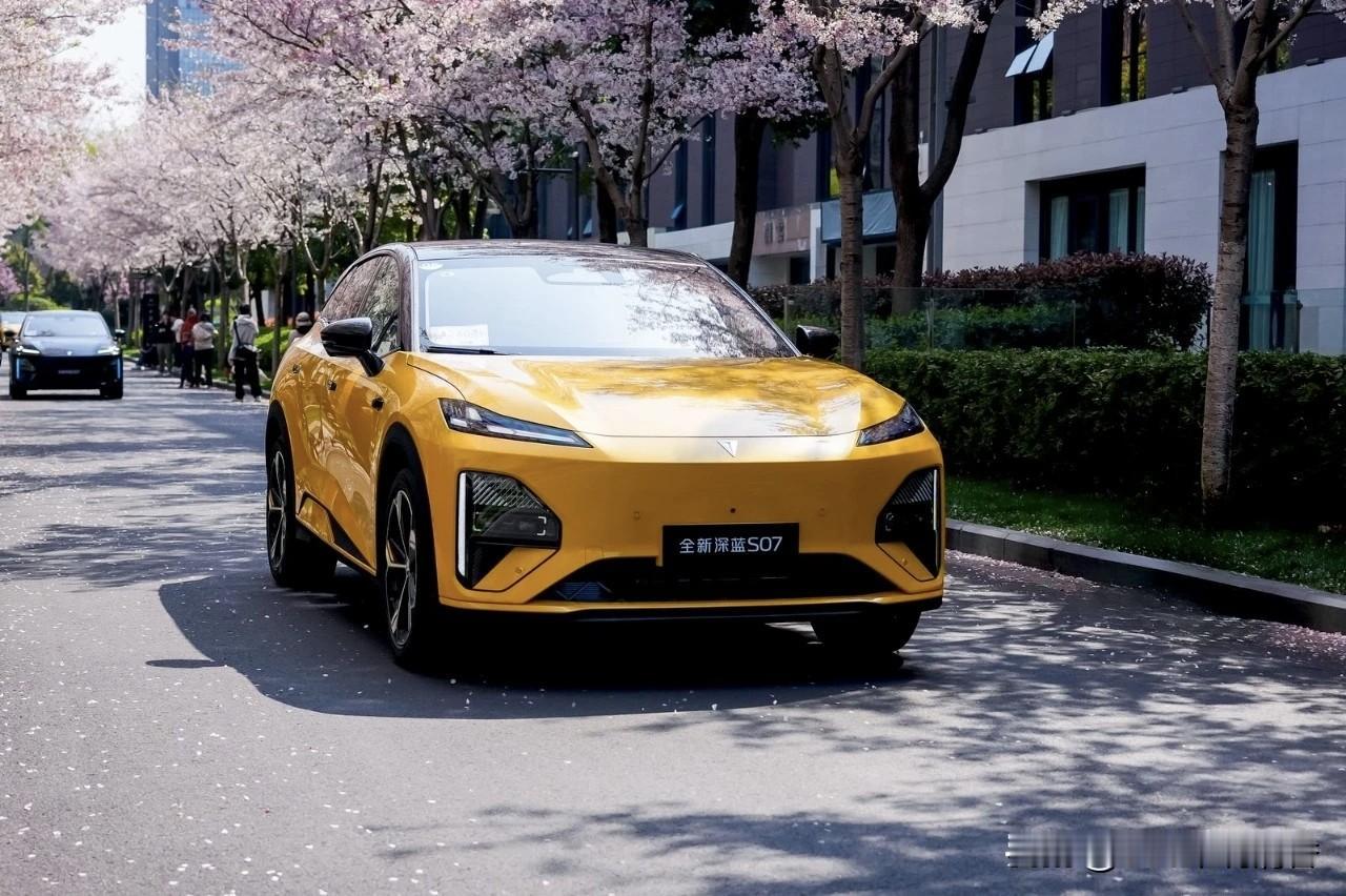 国产车故障率：
1、奇瑞：1.88%
2、一汽红旗：1.92%
3、吉利：2.0