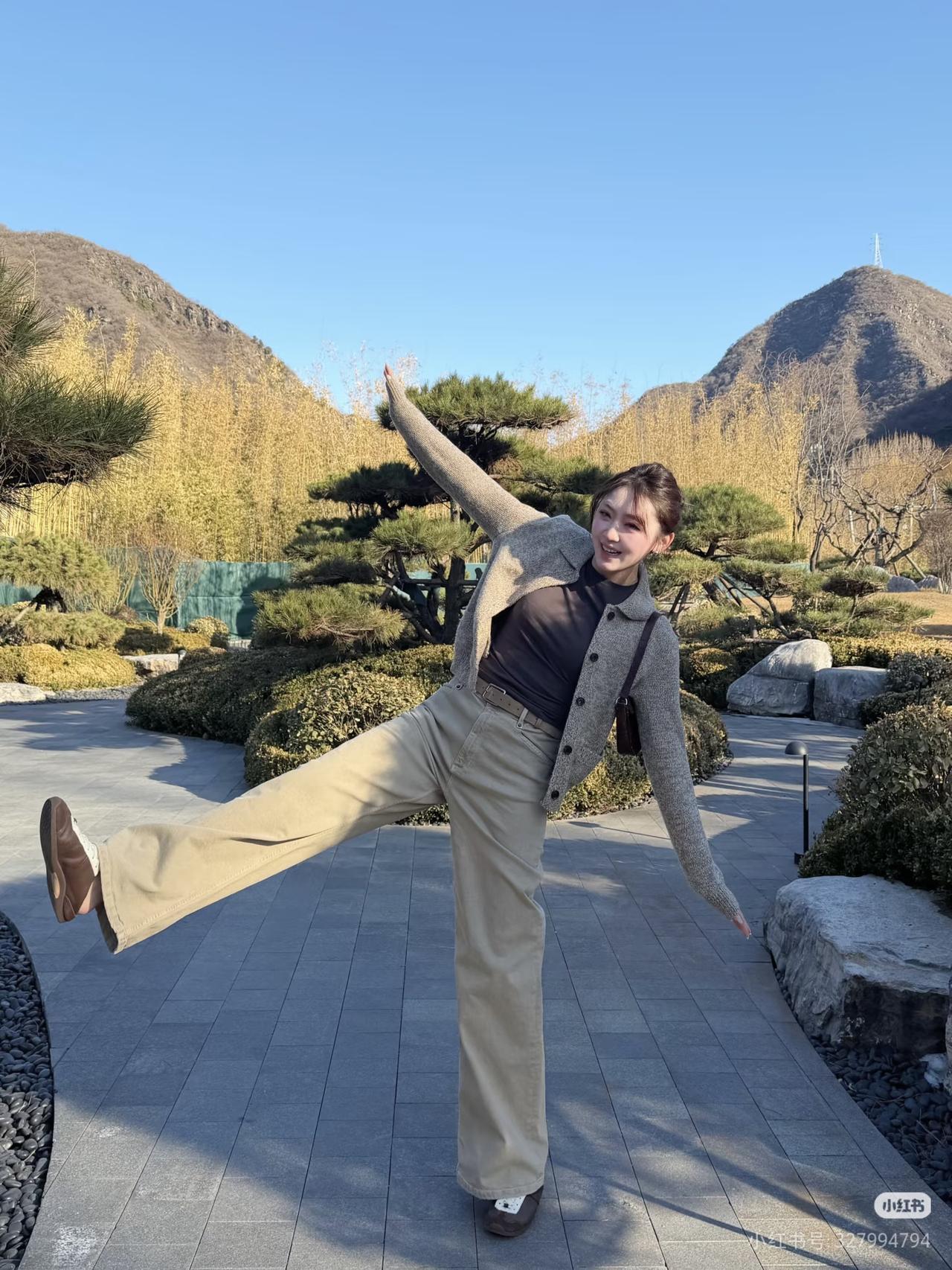 春风得意马蹄疾，一日看尽长安花。