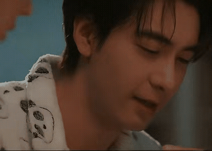 《枭起青壤》今晚的热巴一颦一笑又美出了新高度啊，这才是成年人的爱情吧，两个人之前