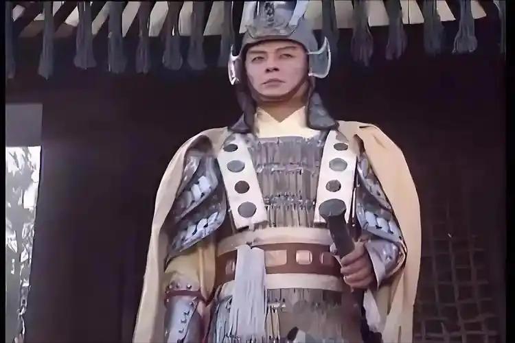 24岁娶得国色天香，33岁火烧赤壁名震天下，36岁病死军中壮志未酬。周瑜这辈子活