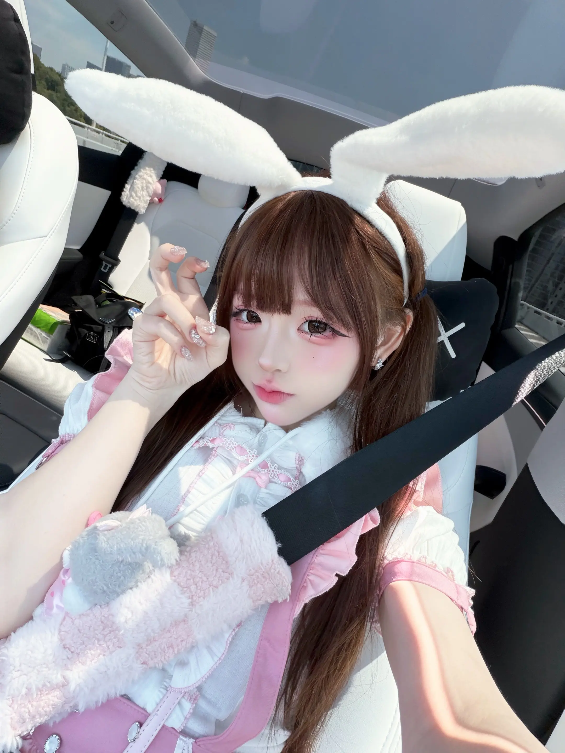 (＞人＜;)