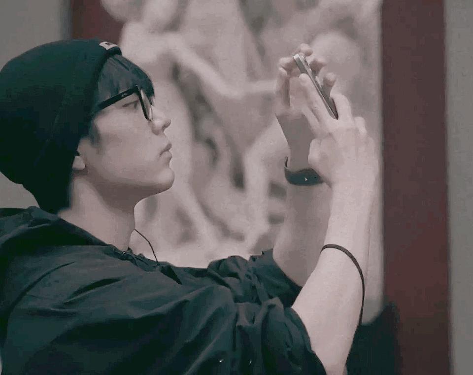 ——ʚ₁₀₀₅ɞ—— 肖战 海底月是天上月，眼前人就是心上人呀！肖战肖战我喜欢你