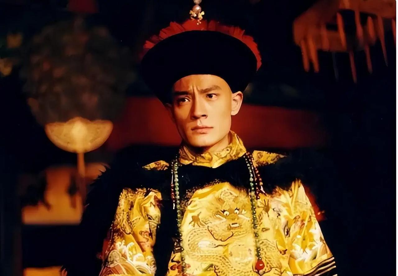 1908年11月14日傍晚，瀛台涵元殿。三十八岁的光绪帝咽下最后一口气。第二天下
