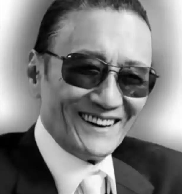 谢贤去世，让王菲面临一个难题！

谢贤的葬礼她要不要去、去了以什么身份站在现场。