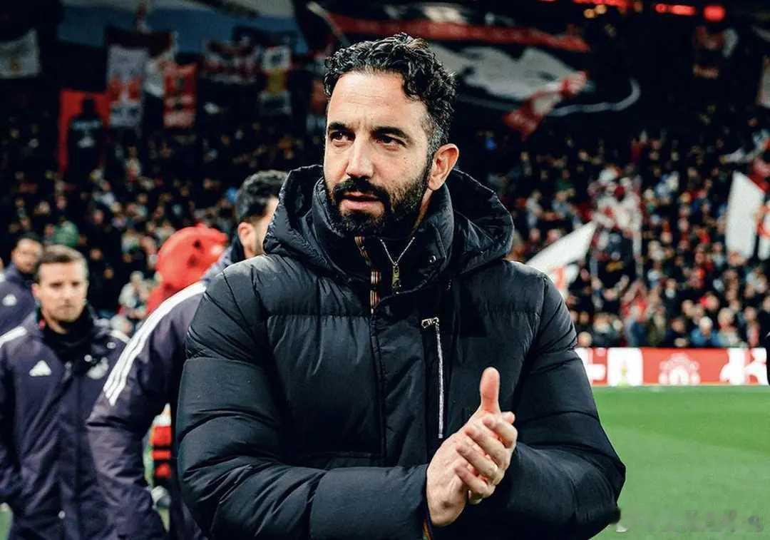 英超第14轮，曼联主场1-1战平西汉姆联，至此，曼联本赛季各项赛事只有一场比赛零