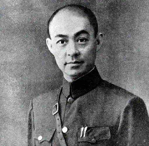 民国时期最爱国的将领是谁那多了去了。如果一定选一位，那我选张自忠，因为他是为国而