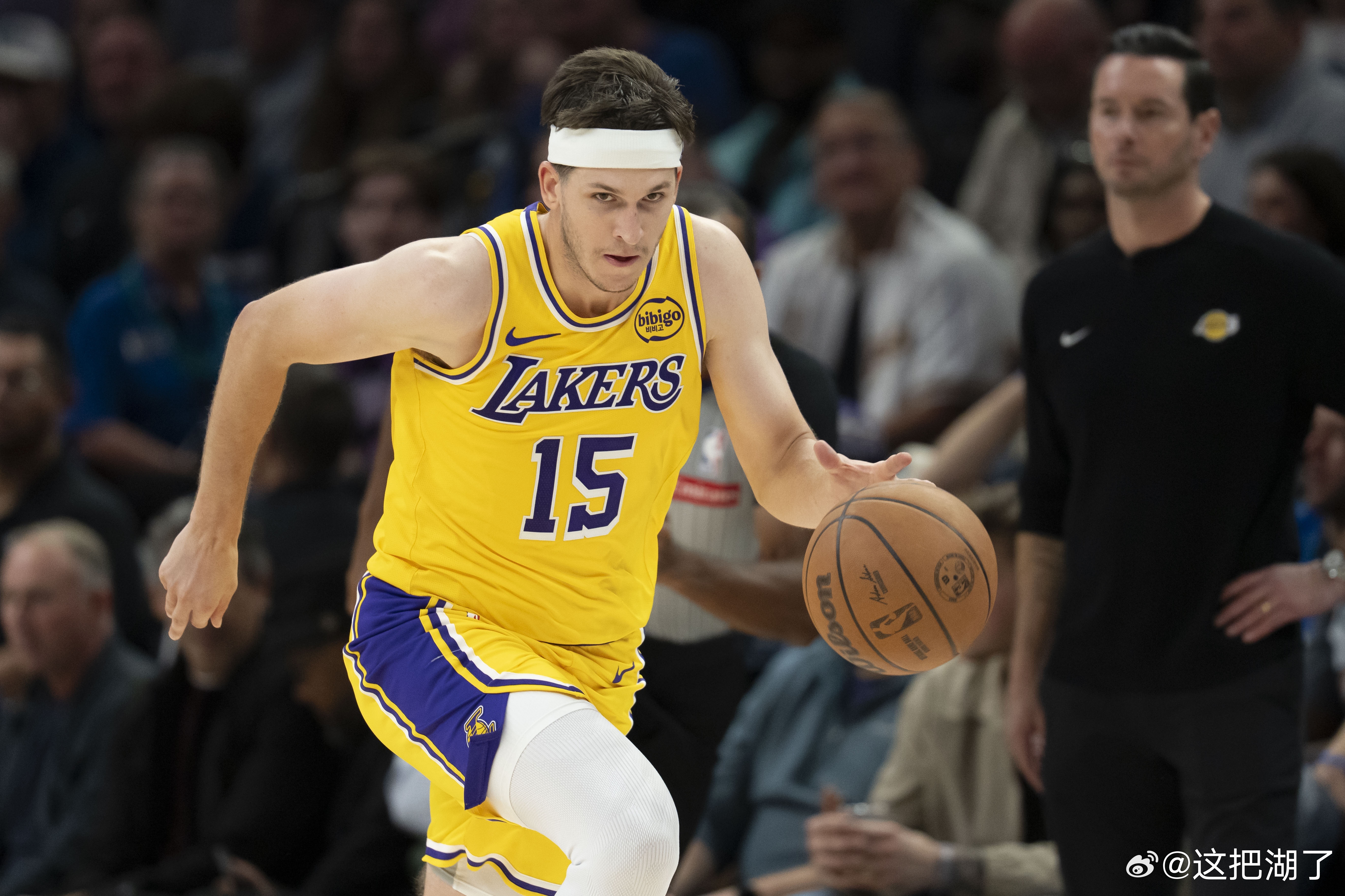 【比赛预告】明天（11月9日）9:00湖人客场挑战老鹰，里夫斯继续缺席，腹股沟酸