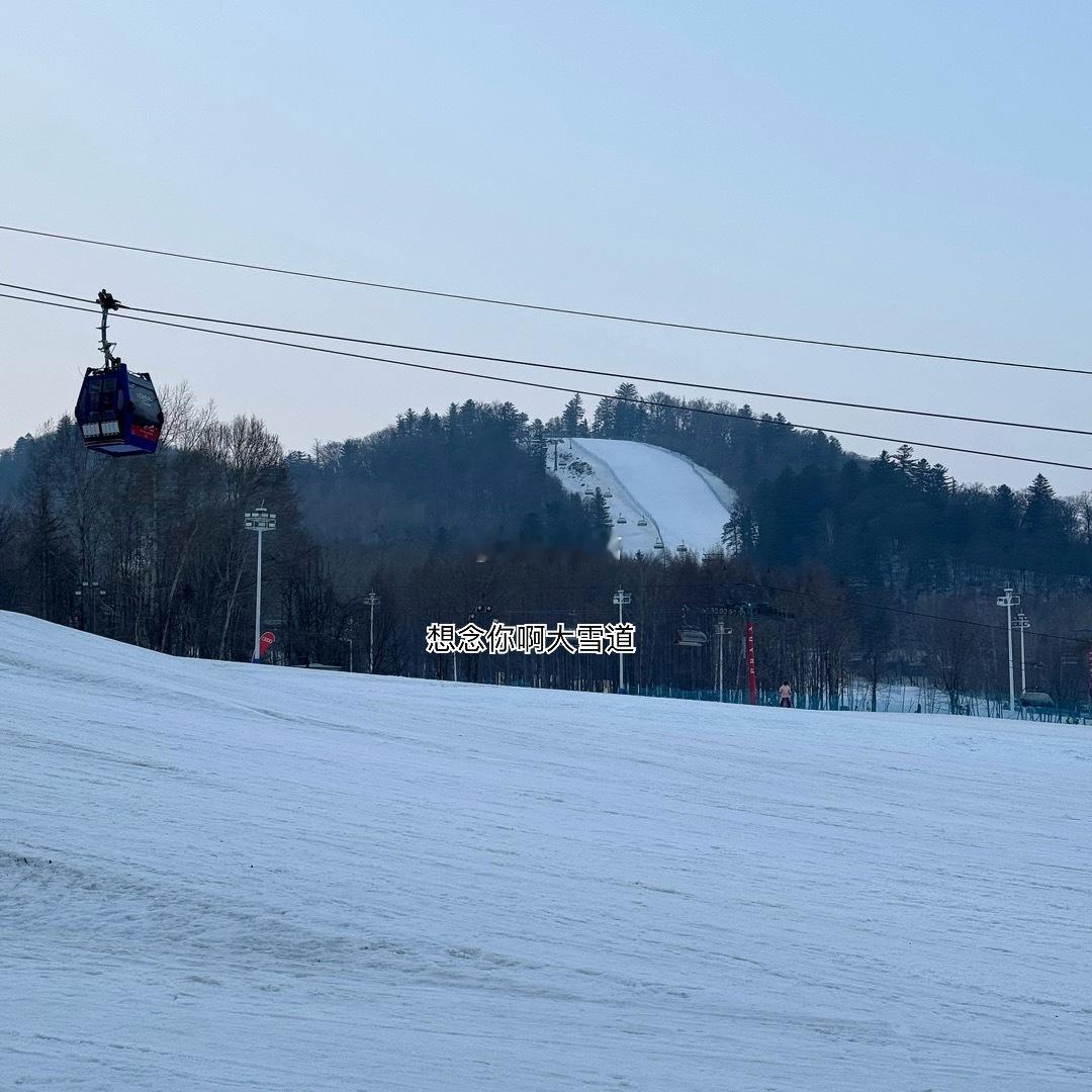 上午打点滴 下午磕单板🏂是抗造呢还是不抗造[哈哈] ​​​