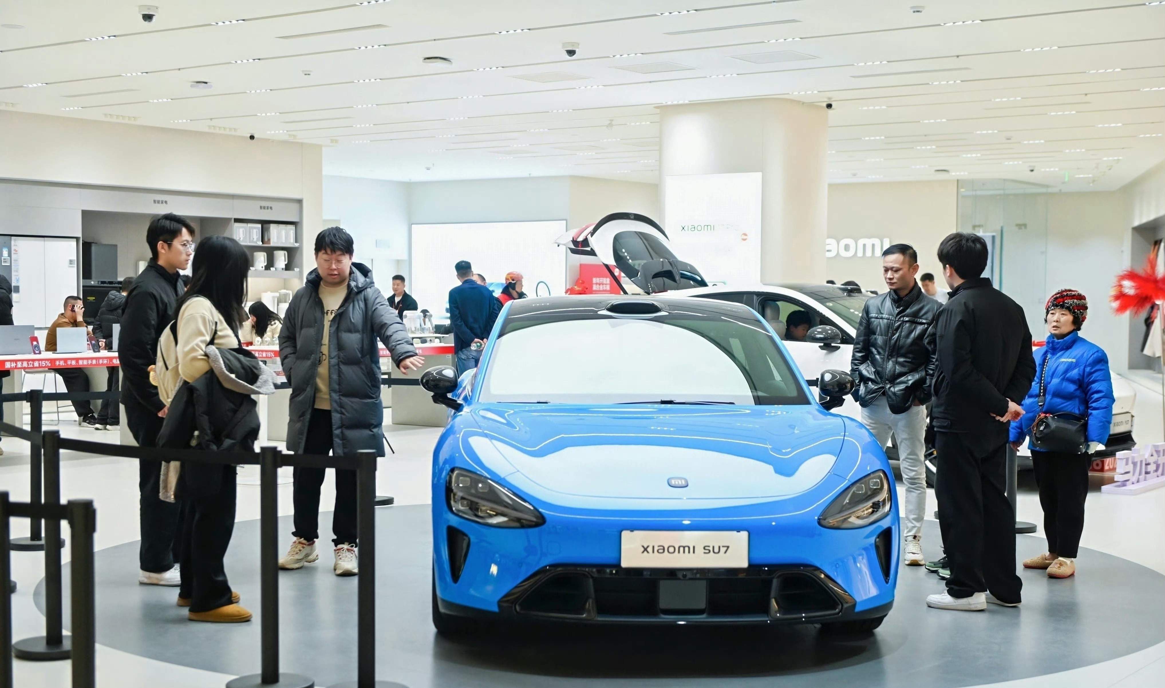 刚刷到雷总爆料，新一代SU7不仅有9款外饰色，还为用户准备了设计师主推的“卡布里