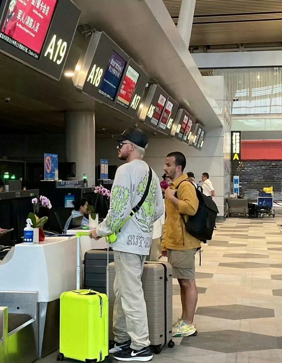 #亚当回国了#亚当这么快就回国了呀[泪]我还想多看看👀他的表演呢 ​​​
